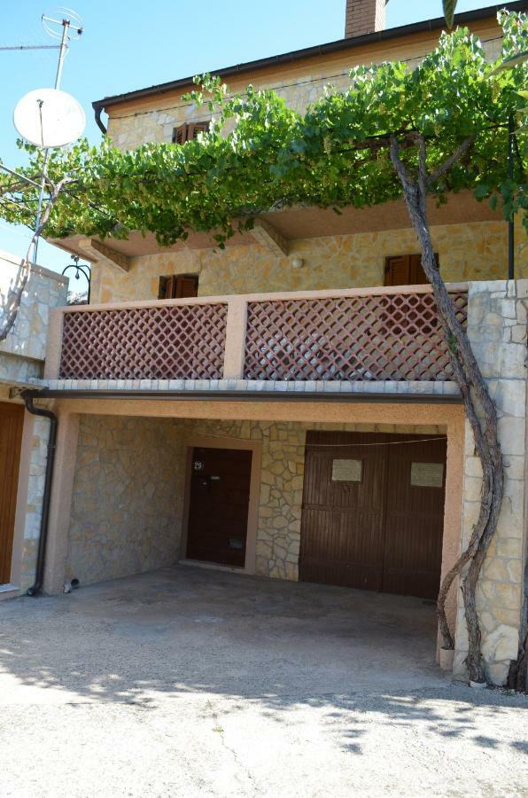 Holiday Home Garina Draga Bascanska Екстер'єр фото